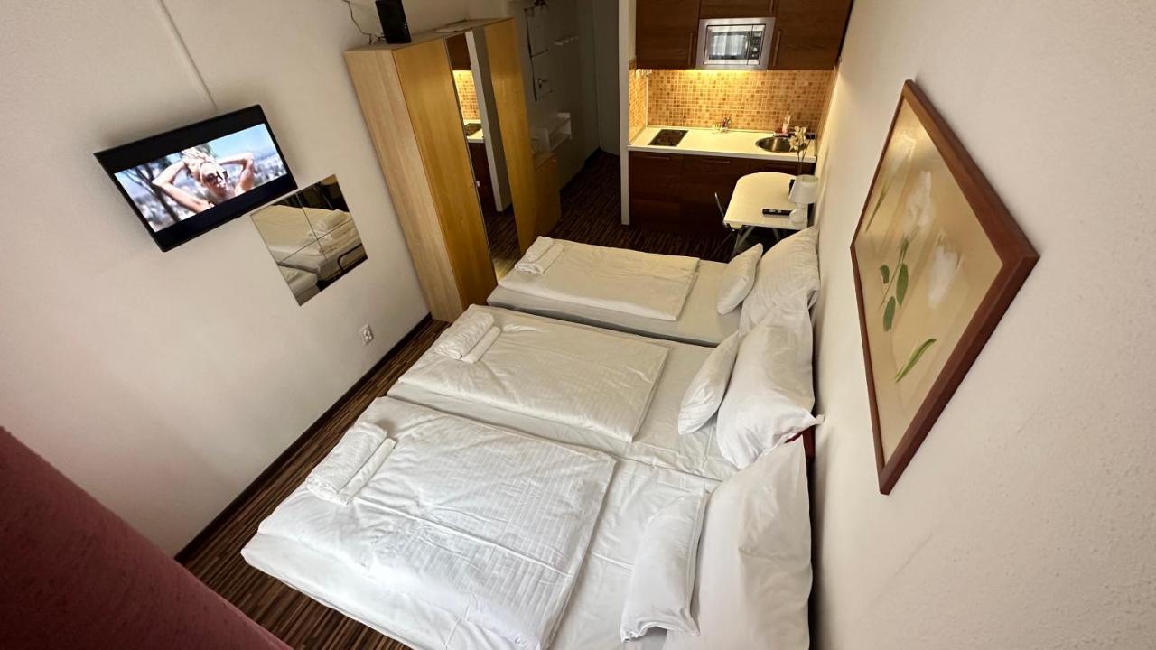H1 Apartmanok بودابست المظهر الخارجي الصورة