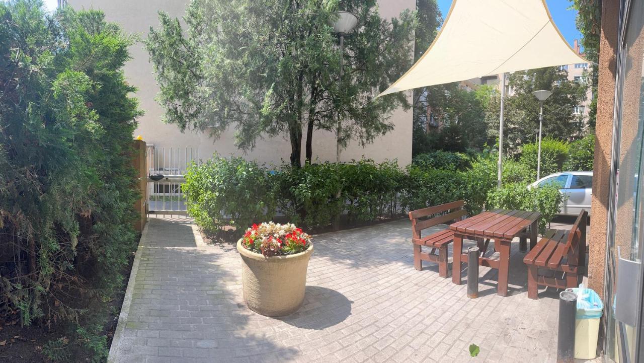 H1 Apartmanok بودابست المظهر الخارجي الصورة