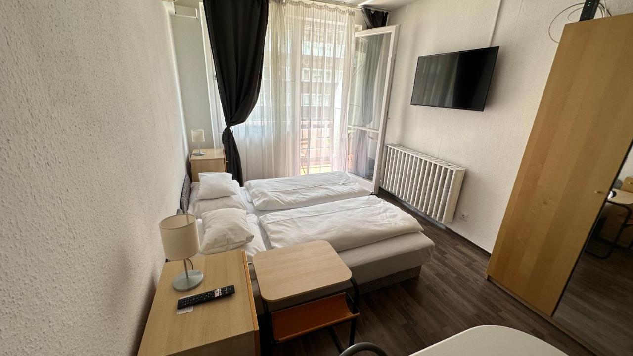 H1 Apartmanok بودابست المظهر الخارجي الصورة